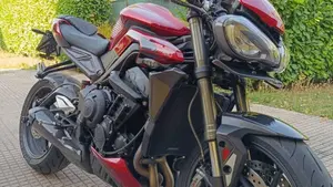 Triumph Street Triple 765 RS (2023 - 26)  (3)