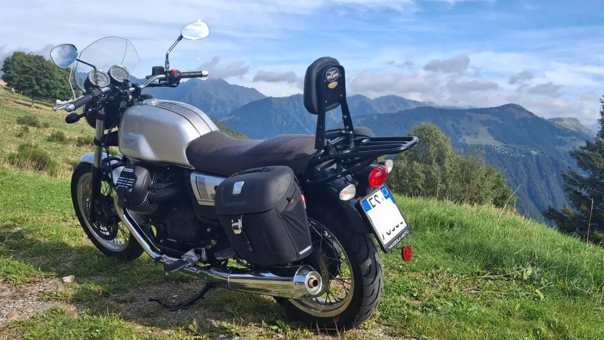 Moto Guzzi V7 III Special (2017 - 20) 