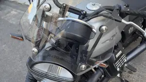 Moto Guzzi V7 Stone (2021 - 24)  (4)