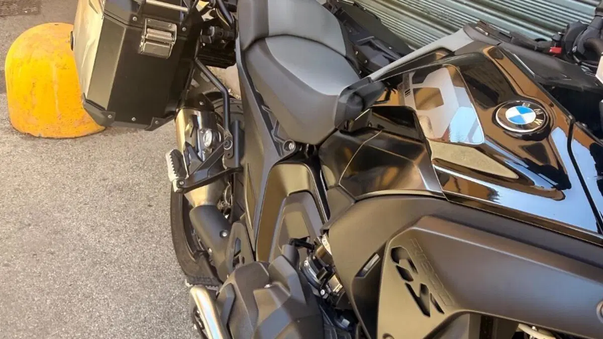 Bmw R 1300 GS Triple Black (2023 - 26)  (4)