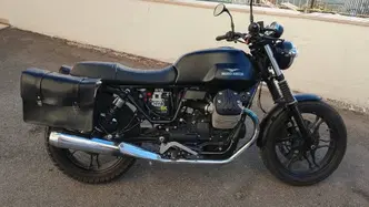 Moto Guzzi V7 II Stone (2015 - 17)