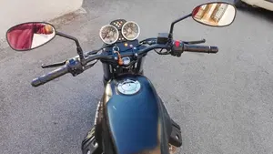 Moto Guzzi V7 II Stone (2015 - 17)  (3)
