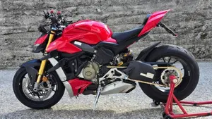Ducati Streetfighter V4 S (2023 - 24) 
