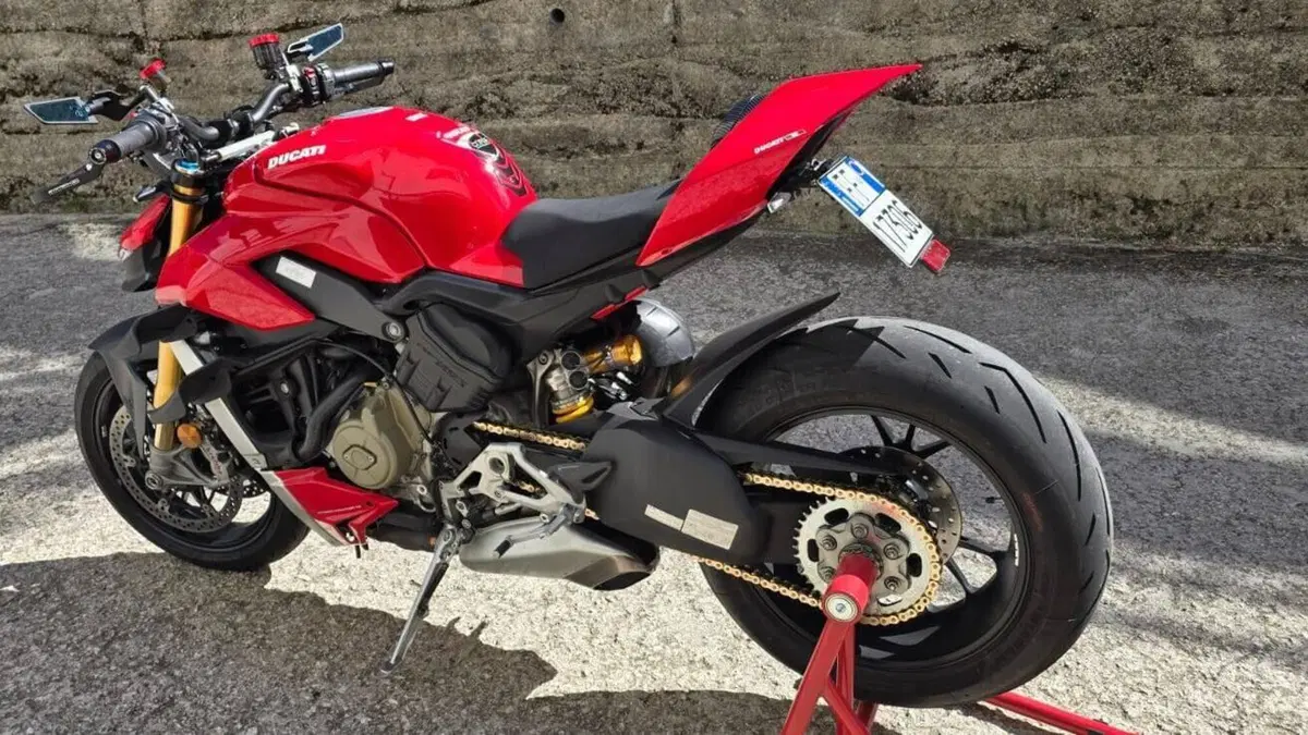 Ducati Streetfighter V4 S (2023 - 24)  (3)