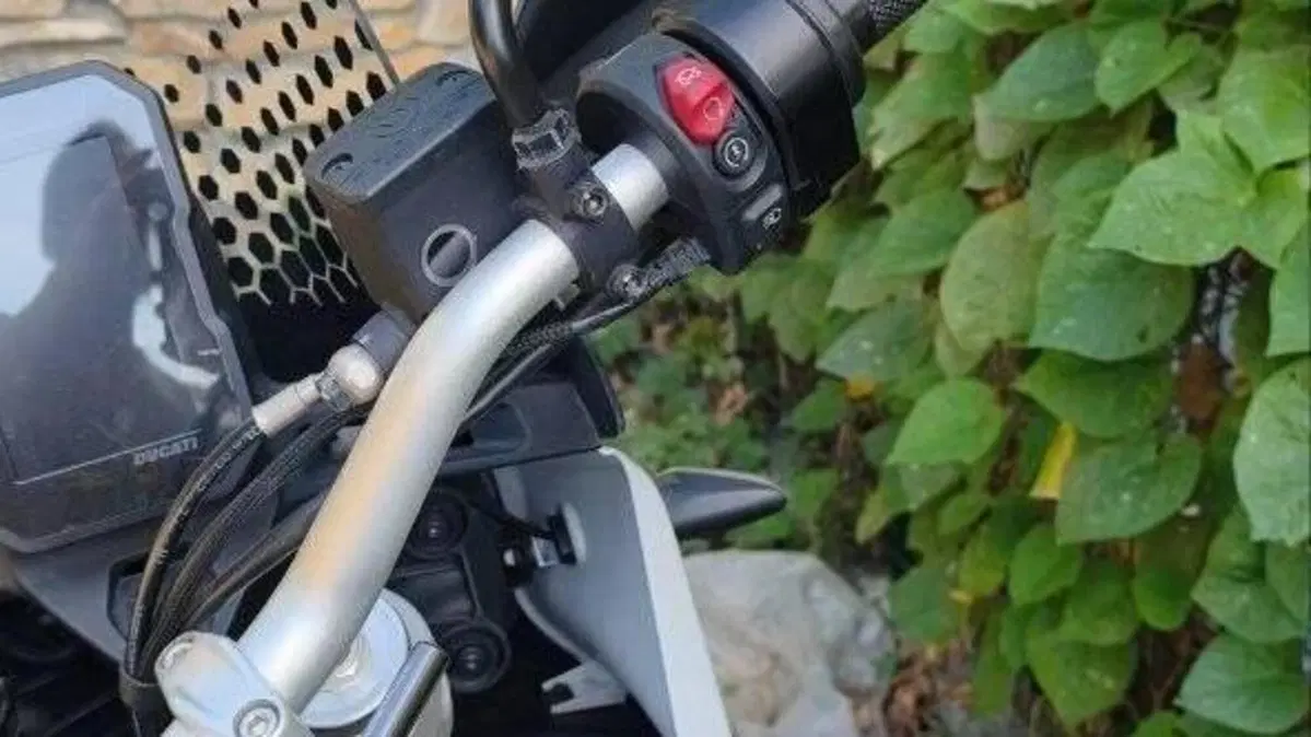 Ducati DesertX (2022 - 25)  (8)