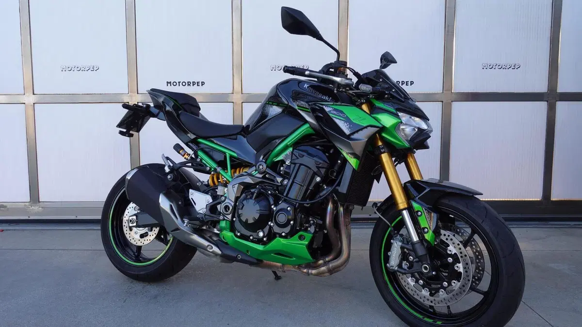 Kawasaki Z 900 SE (2022 - 24) 