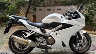 Honda VFR 800 F (2014 - 16)