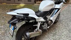 Honda VFR 800 F (2014 - 16)  (8)