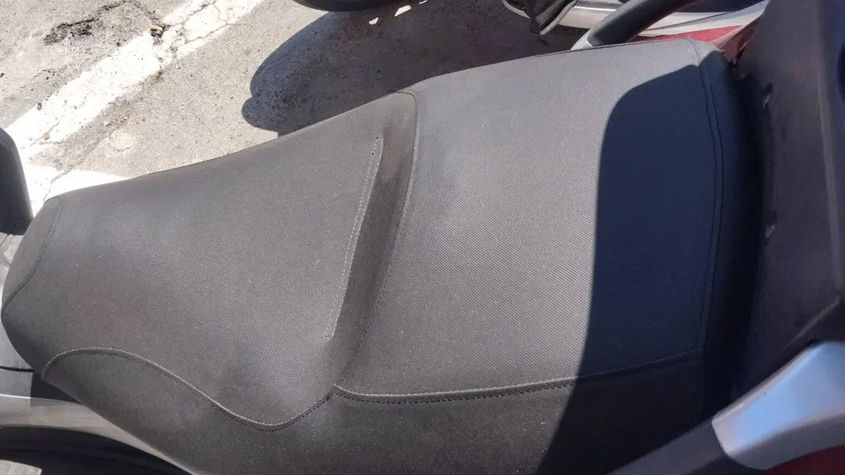 Piaggio MP3 400 i.e. (2010 - 11)  (4)