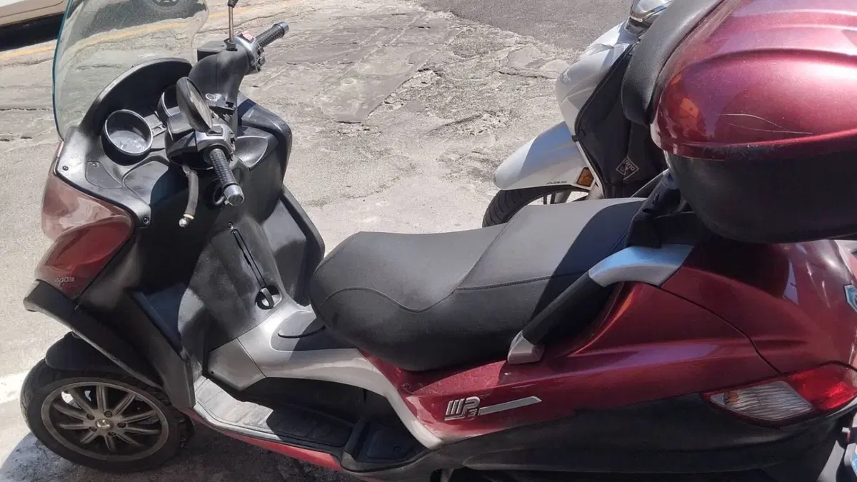 Piaggio MP3 400 i.e. (2010 - 11)  (6)