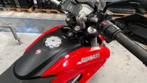 Ducati Hyperstrada 939 (2016 - 18)  (5)
