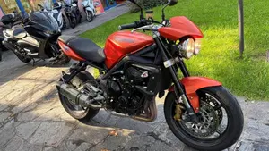 Triumph Street Triple R (2009 - 12)  (4)