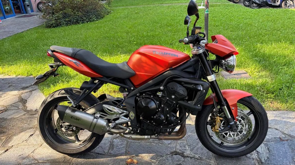 Triumph Street Triple R (2009 - 12)  (5)