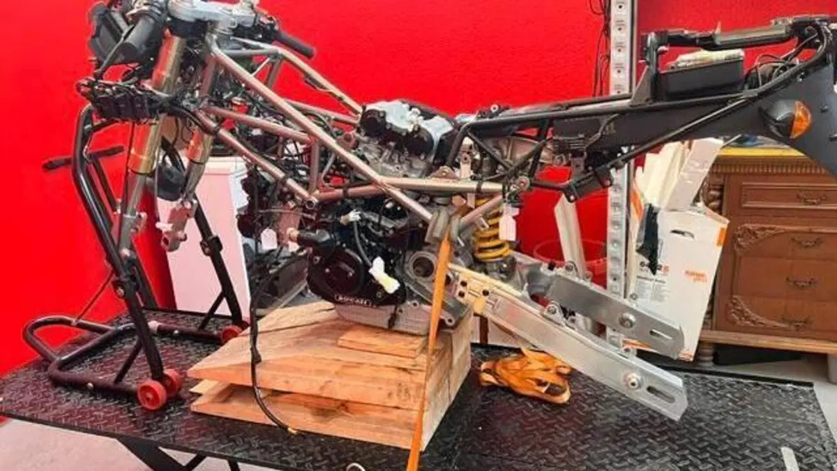 Ducati 888 Biposto (1992 - 94)  (4)