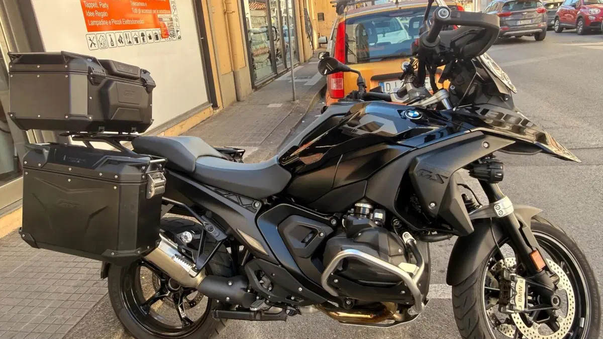 Bmw R 1300 GS Triple Black (2023 - 26)  (2)