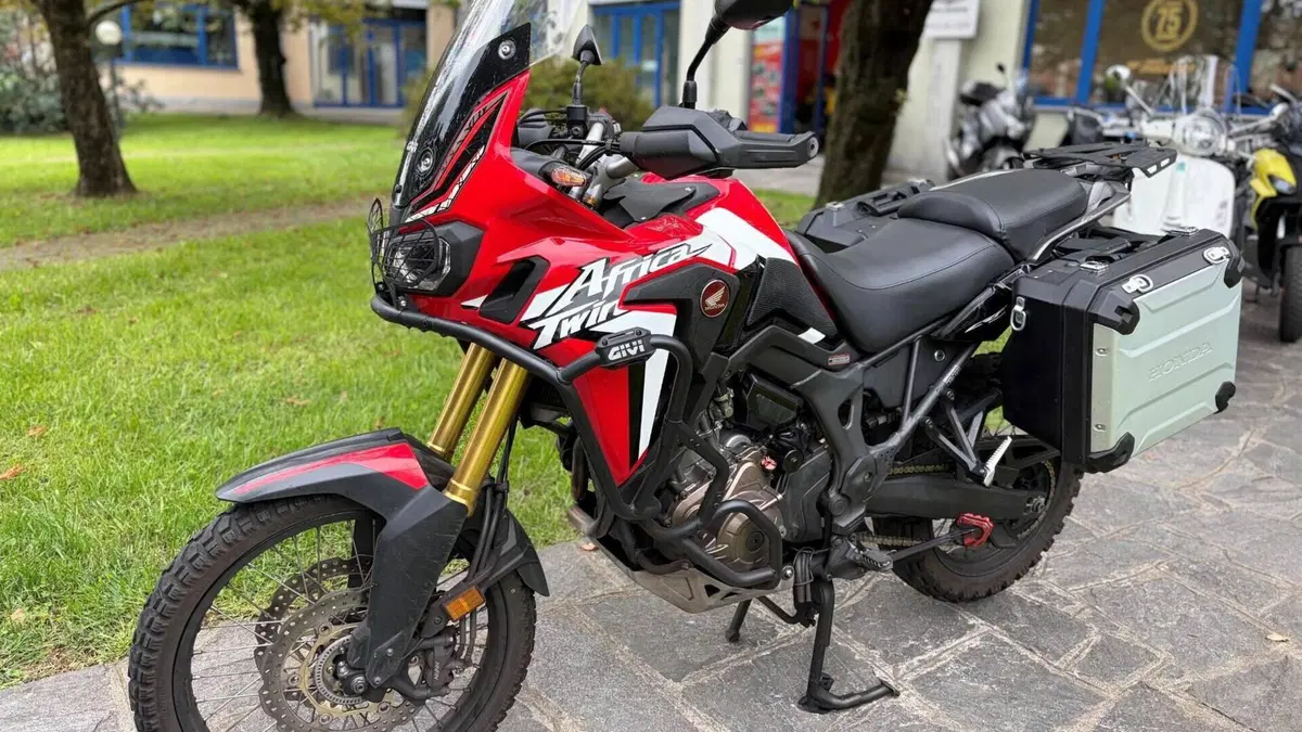 Honda Africa Twin CRF 1000L DCT ABS Travel Edition (2016 - 17)  (2)