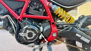 Ducati Scrambler 800 Desert Sled (2017 - 20)  (2)