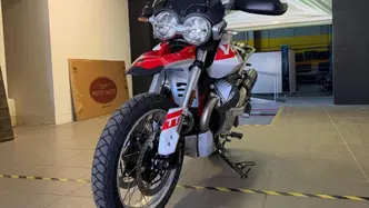 Moto Guzzi V85 TT (2024 - 26) usata