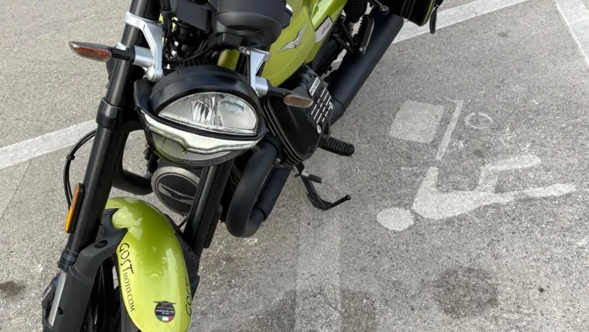 Moto Guzzi V7 Sport (2025 - 26)  (2)