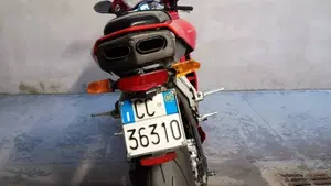 Ducati 999 (2005 - 06)  (4)