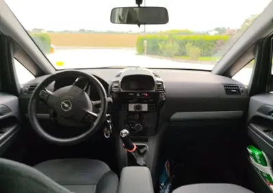 Opel Zafira 1.6 16V ecoM 150CV Turbo Cosmo (5)
