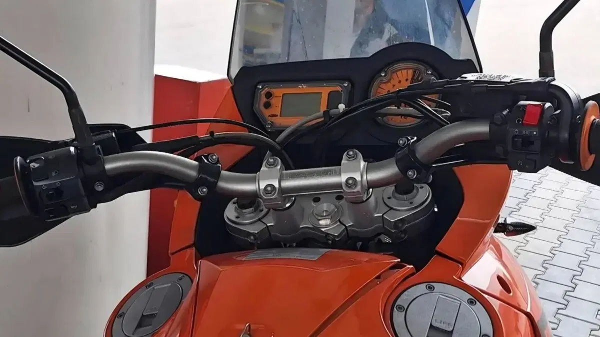 KTM 950 Adventure (2003 - 06)  (3)