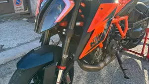 KTM 1290 Super Duke R (2021 - 23)  (5)