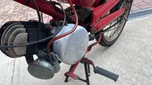 Moto Guzzi   (8)