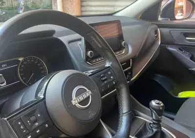 Nissan Qashqai 1.3 mhev Acenta 2wd 140cv (2)