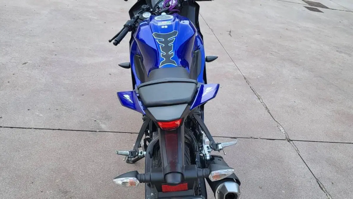 Yamaha YZF R125 (2023 - 26)  (2)