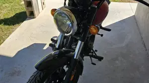 Royal Enfield Meteor 350 (2021 - 26)  (2)