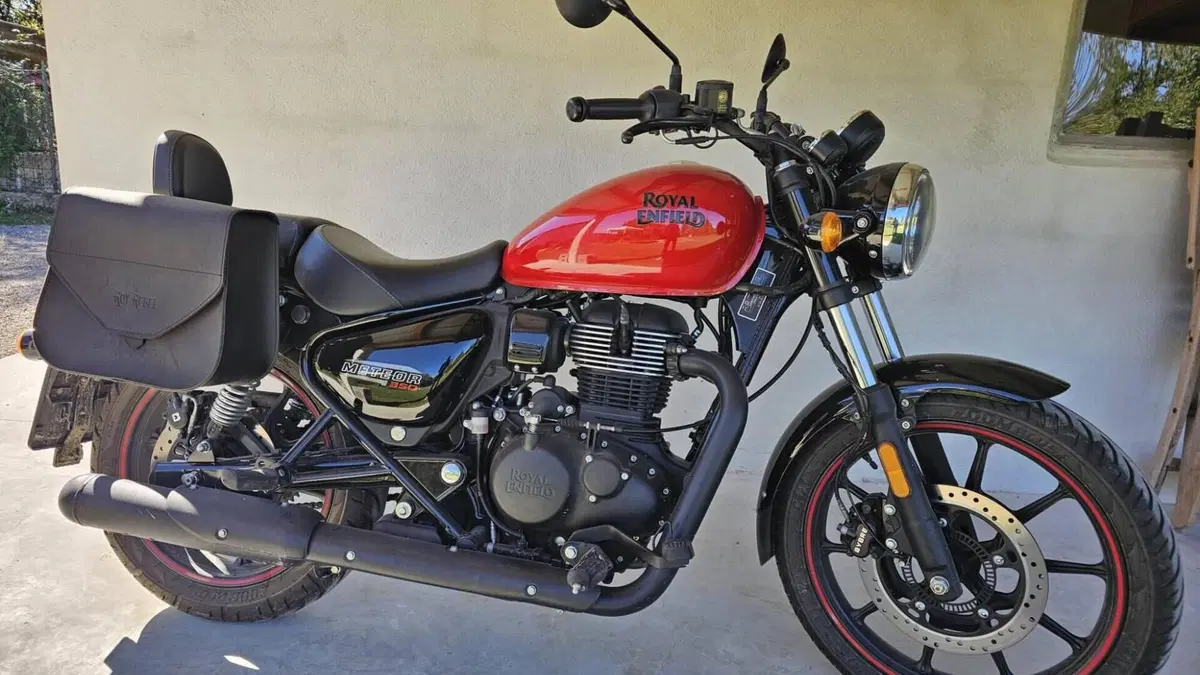 Royal Enfield Meteor 350 (2021 - 26)  (3)