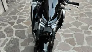 Kawasaki Z 500 SE (2024 - 26)  (2)