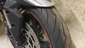 Triumph Street Triple R (2017 - 20)  (6)