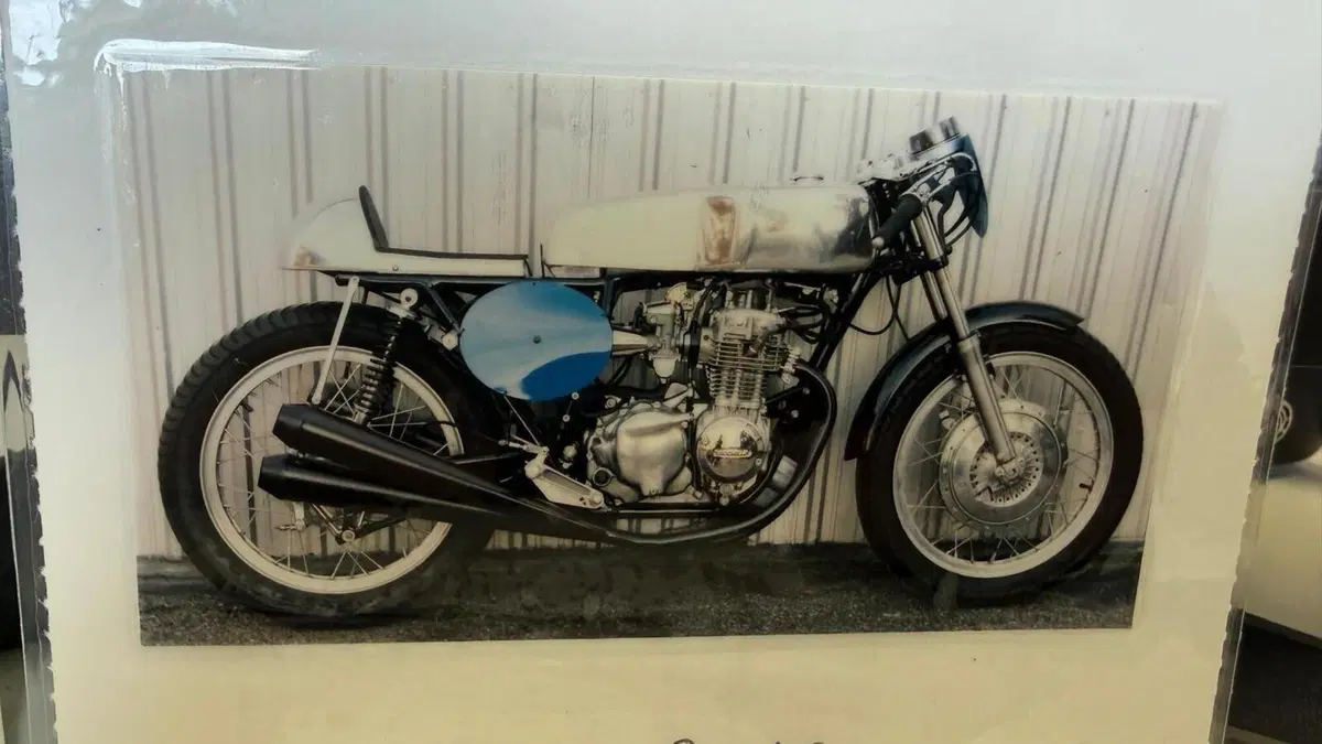 Honda CB 350 Four  (4)