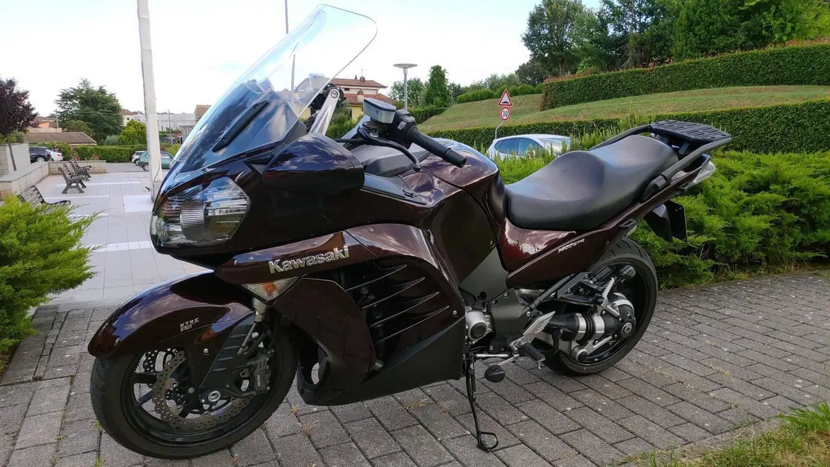 Kawasaki GTR 1400 ABS (2010 - 14) 