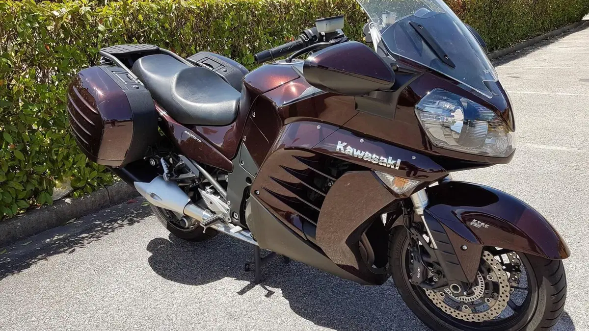 Kawasaki GTR 1400 ABS (2010 - 14)  (3)
