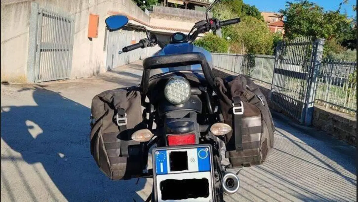 Yamaha XSR 700 ABS (2016 - 20)  (8)