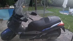 Yamaha X-Max 250 (2007 - 09)  (6)