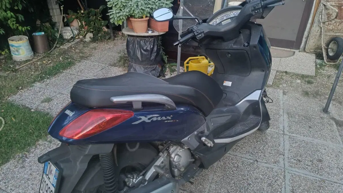 Yamaha X-Max 250 (2007 - 09)  (9)