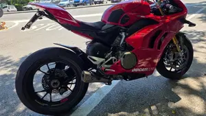 Ducati Panigale V4 S 1100 (2021)  (4)