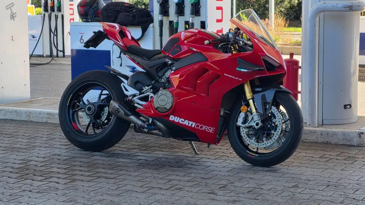 Ducati Panigale V4 S 1100 (2021)  (14)