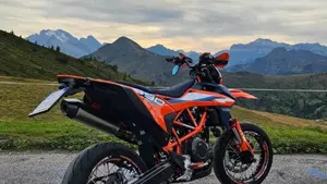 KTM 690 SMC R (2023 - 25)  (4)