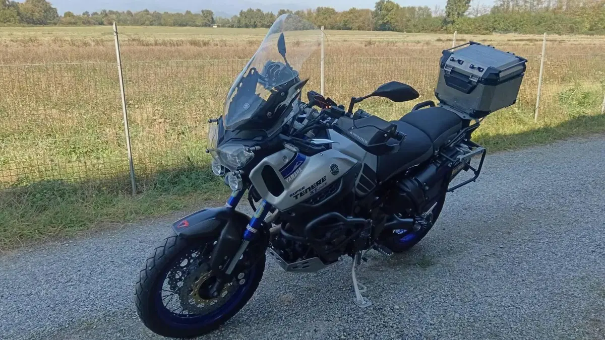 Yamaha XT1200ZE Super Ténéré (2015 - 16)  (6)