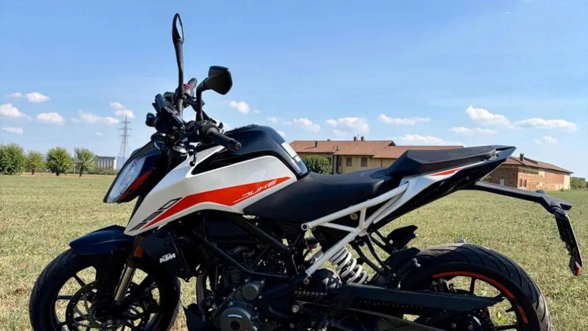 KTM 390 Duke (2021 - 23)  (3)