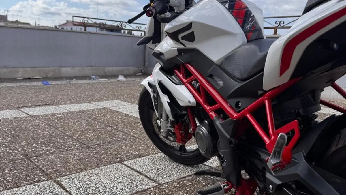 Benelli BN 125 (2021 - 25)  (3)