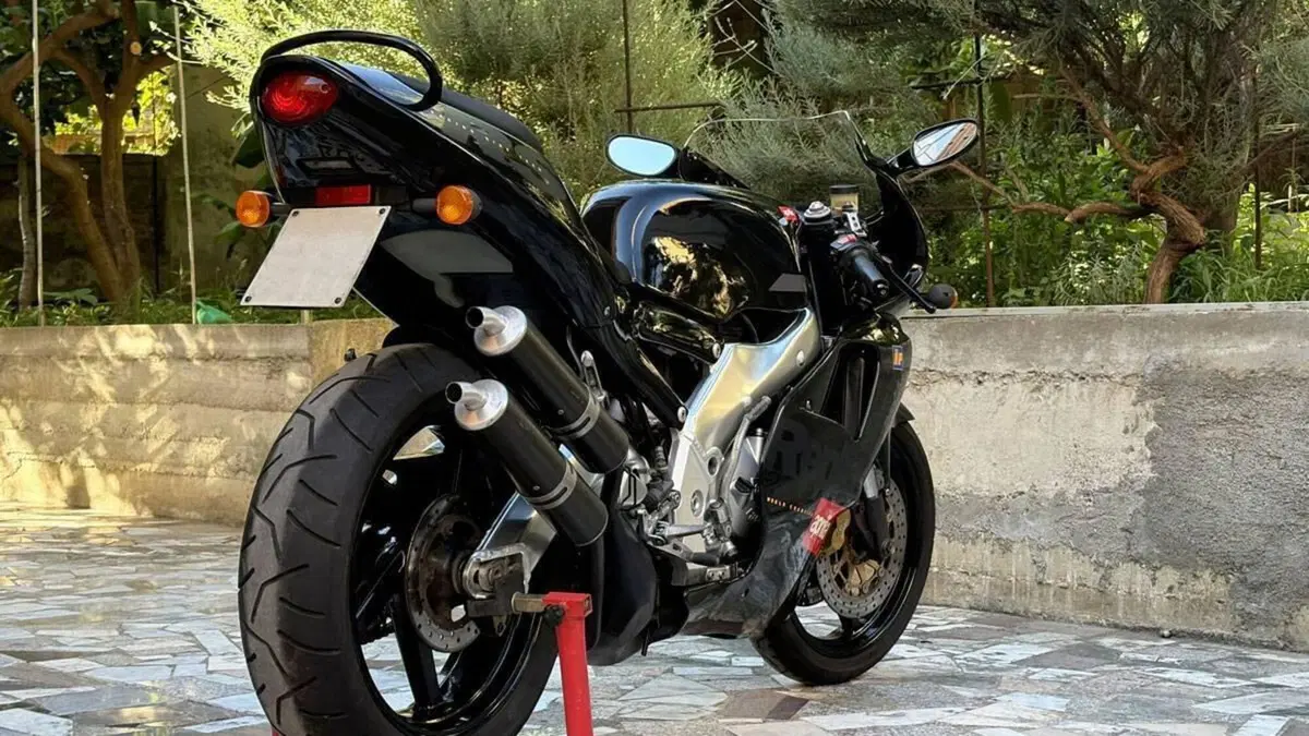 Aprilia RS 250 Replica (1996 - 97)  (4)