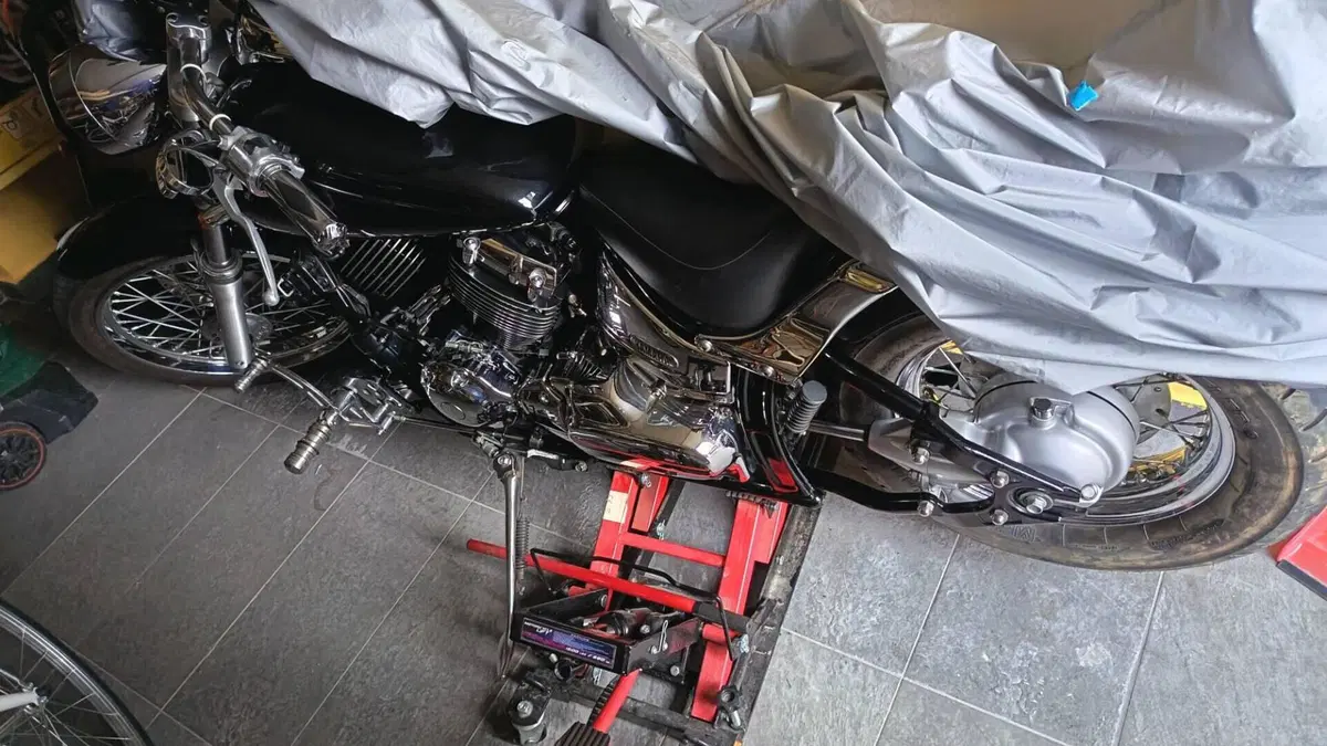 Yamaha XVS 650 Drag Star A Classic (1998 - 06)  (2)