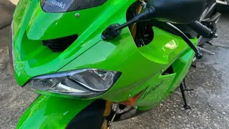 Kawasaki Ninja 1000 ZX-10R (2004 - 05)