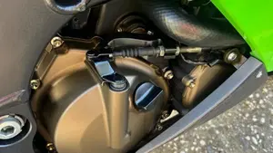 Kawasaki Ninja 1000 ZX-10R (2004 - 05)  (5)